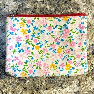 Americana by Sharif floral makeup bag NWOT